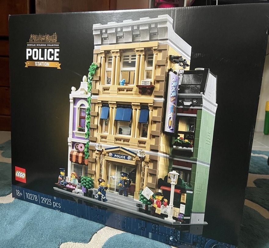 LEGO® 10278 Police Station