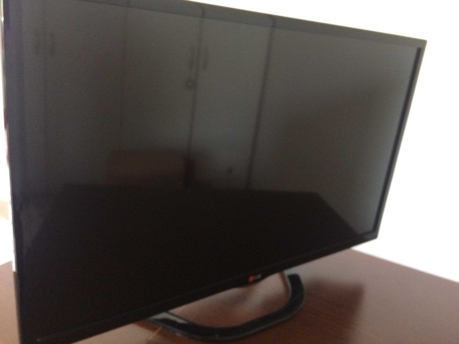 Продам телевизор LG 32LN570V - ZE