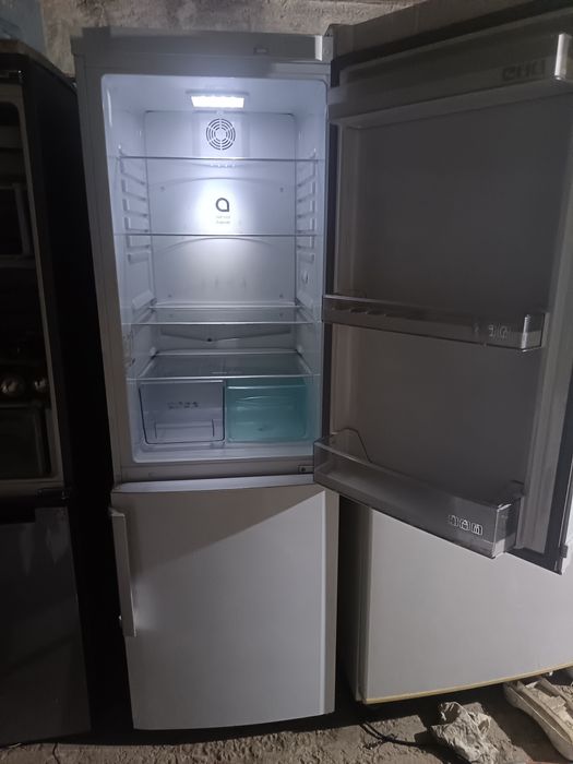 Продам холодильник Артел нофрост