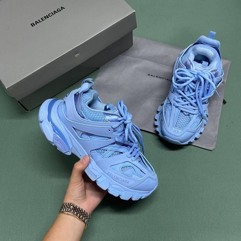 Balenciaga track