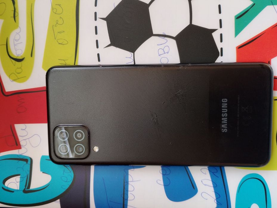 Продавам Samsung A12