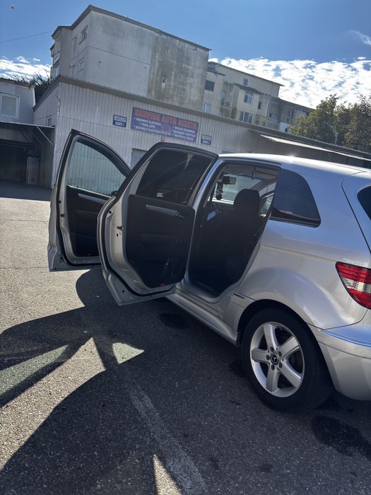 Mercedes B class