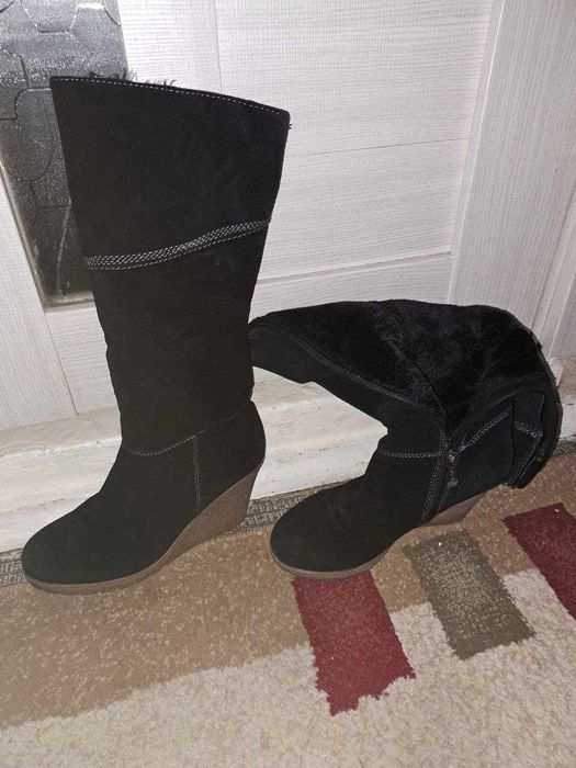 Сапоги зимние утепленные  36 размер новые