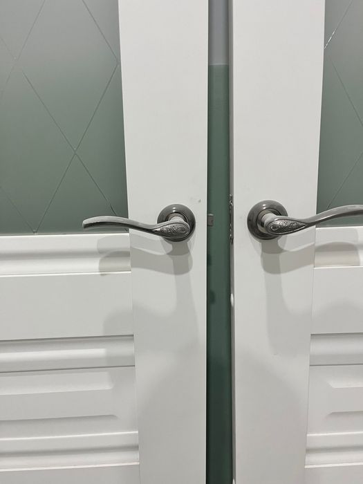 Продам двери межкомнатные