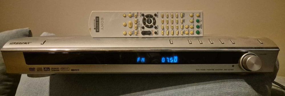 Sistem Home Cinema Sony DZ100