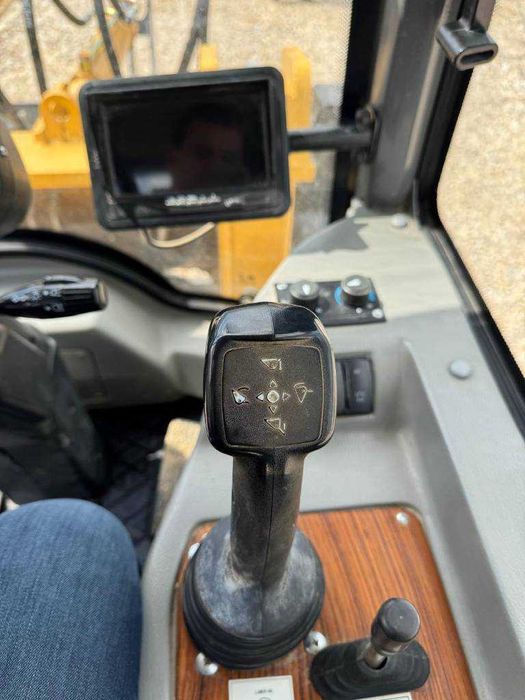 Încărcător frontal Everun ER20