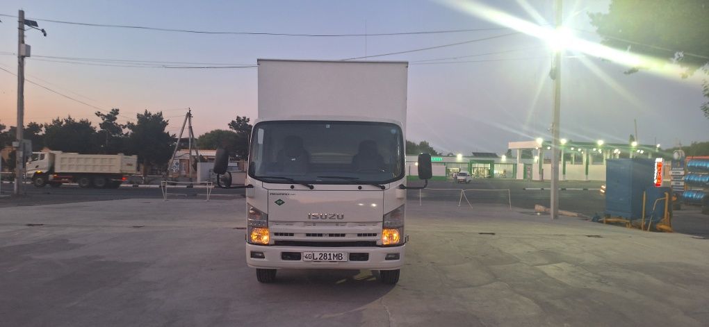 Isuzu.NPR 82.CNG