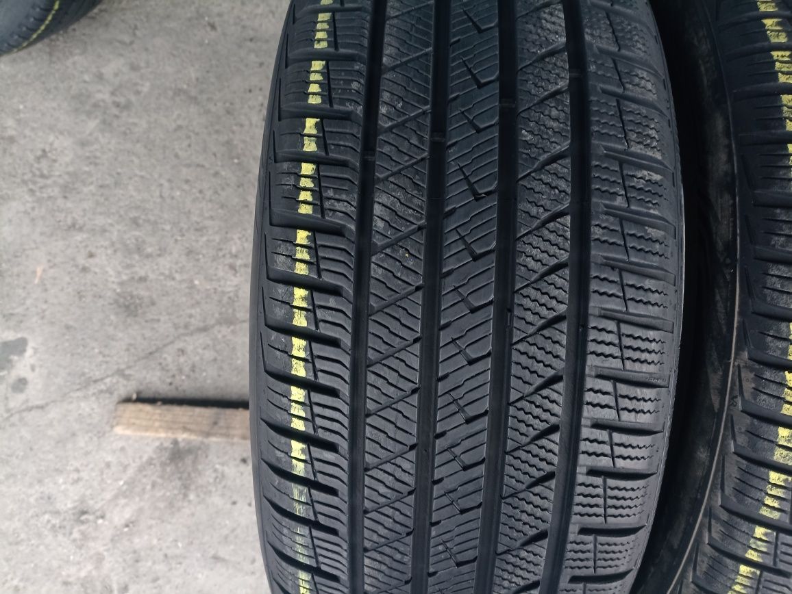 2 anvelope AllSeason Vredestein 235/45 R20 dot 1422