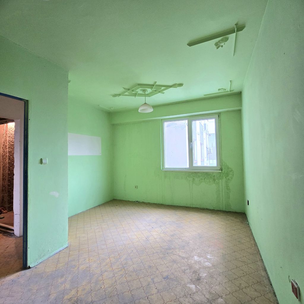 Продава се Тристаен апартамент в Горна Оряховица - 78 кв.м за 602 €/кв.м - Снимка #6