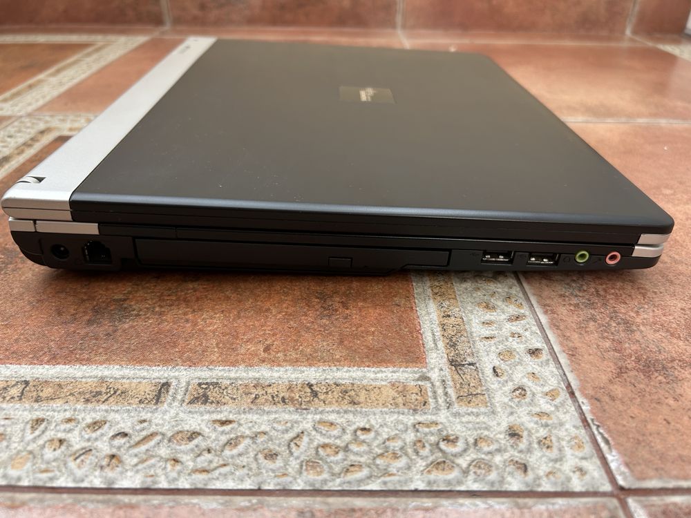 Лаптоп Fujitsu Siemens
