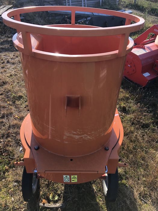 Tocator baloti paie, coceni, porumb, la cardan Caravaggi TPF 15