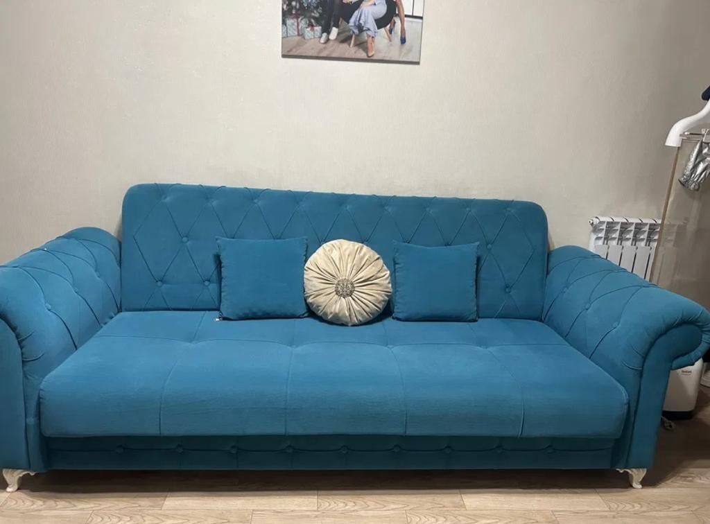 Продаем Диван в отличном состояний