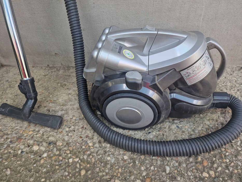 LG V-KC 902 HT | Aspirator fara sac | 2000W | 2L