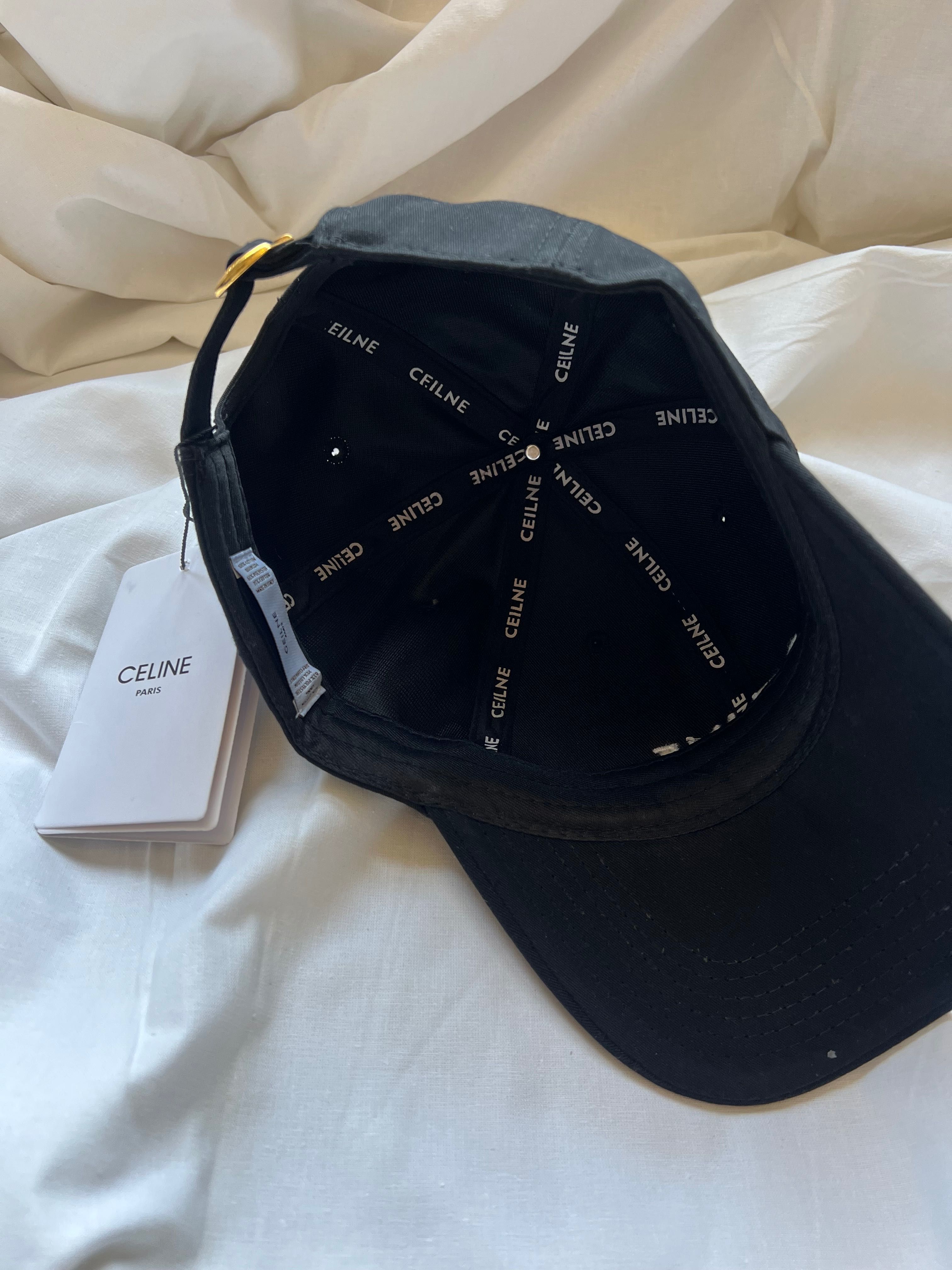 Черна шапка celine