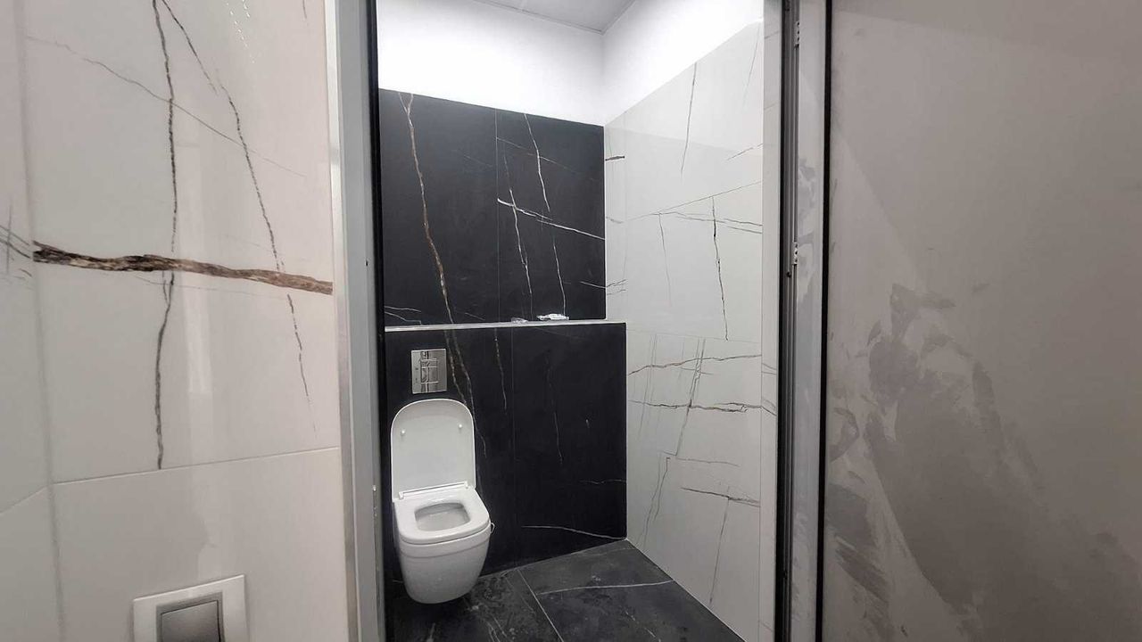 Продава се Заведение в Елин Пелин - 195 кв.м за 1800 €/кв.м - Снимка #10
