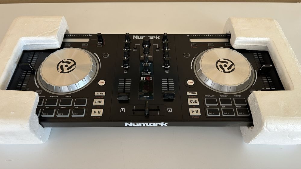 Mixer DJ Numark Mixtrack Pro 3