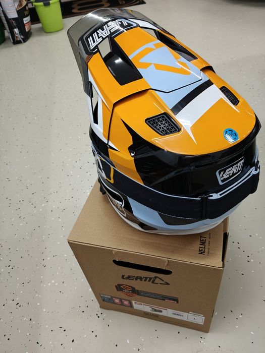 Casca motocross / enduro Leatt 7.5 + ochelari 4.5 marimea L