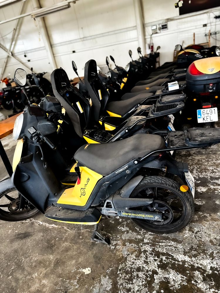 Vand scuter electric doar 190€