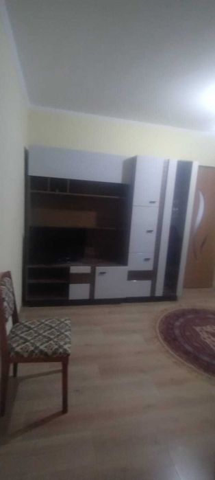 Inchiriez ap. 3 camere Nufarul