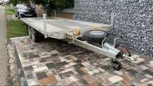 Inchiriez platforma auto 5m