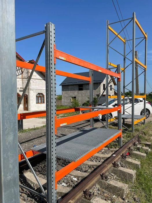 Rafturi metalice industriale