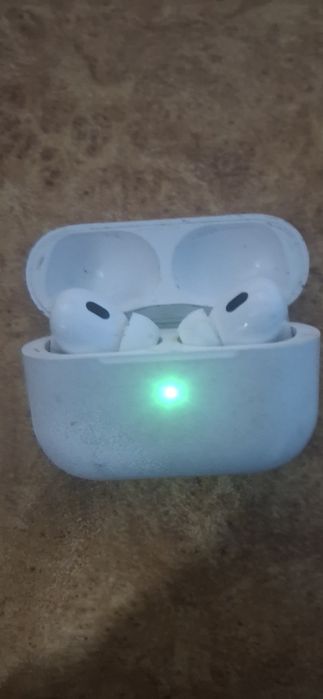 Продам Airpods 2