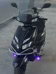 Sukuter benzinli motosikl
