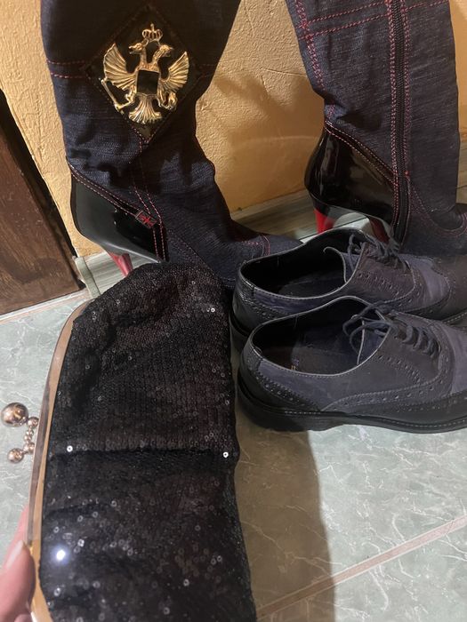 Боти обувки и подарък клъч