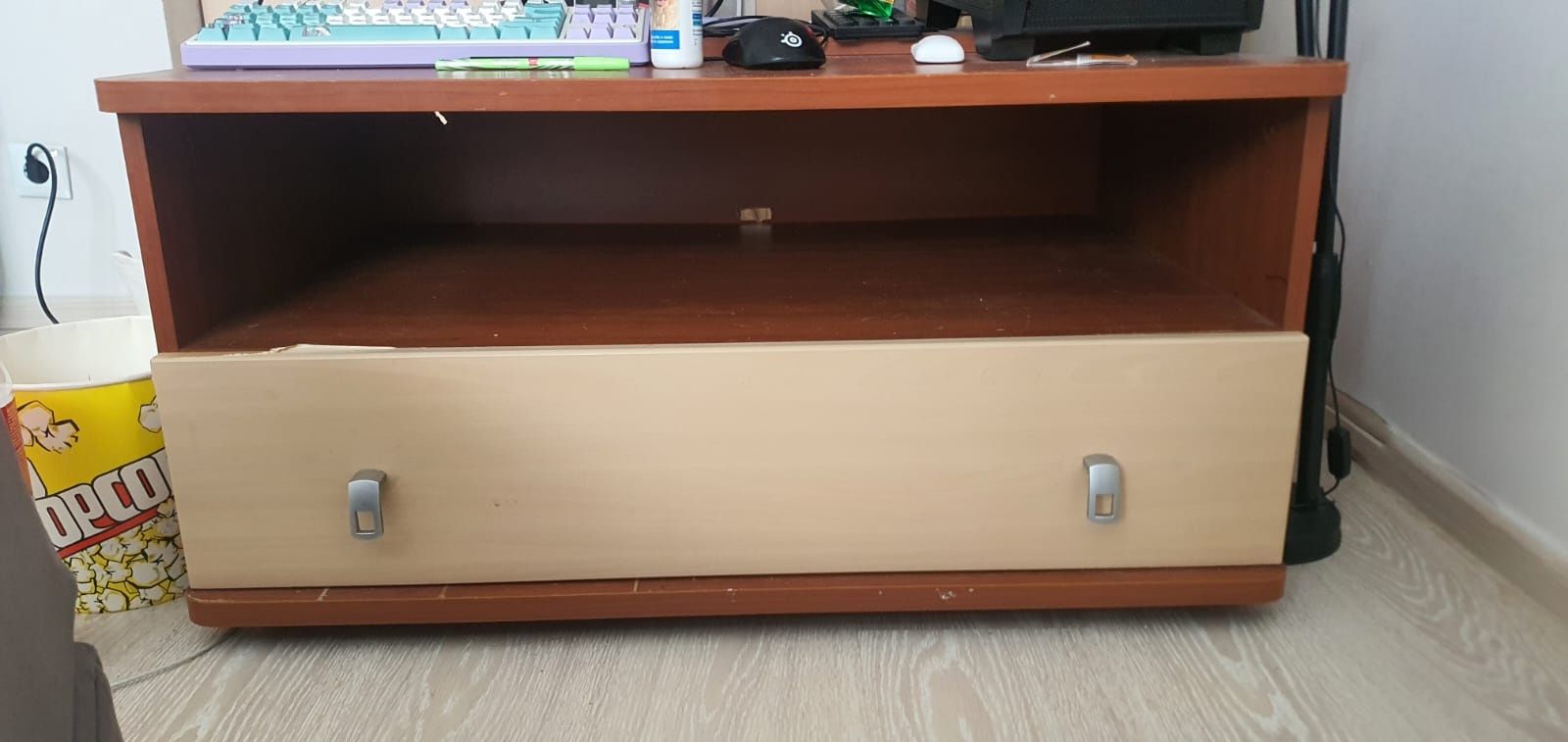 Продам шкаф для Гостиный