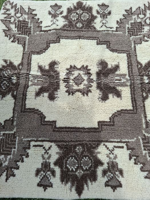 Ръчно тъкани китеници/губери.Ръчно изработени 100 процента от вълна