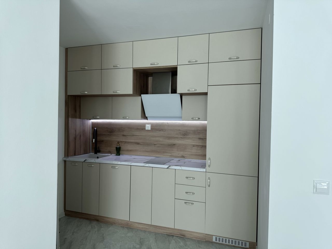 Продава се Двустаен апартамент в София, Орландовци - 90 кв.м за 1334 €/кв.м - Снимка #6