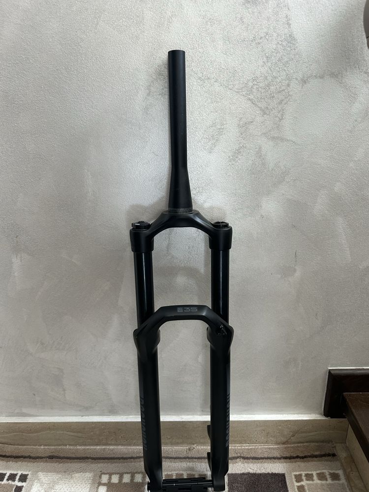 Furca de bicicleta RockShox 35 160 mm ( noua)