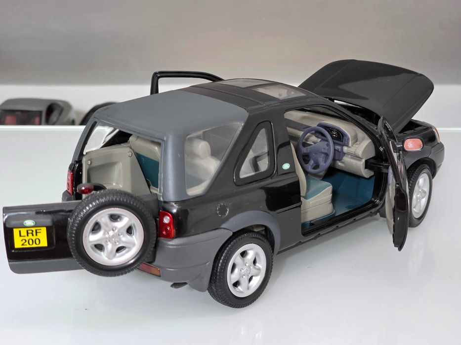 Macheta Auto 1/18 ERTL Land Rover Freelander