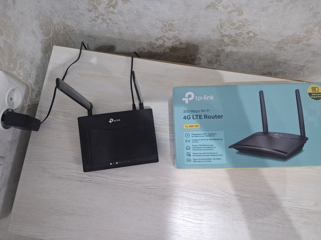 Wi-Fi 4G LTE  Router TP-Link MR100
