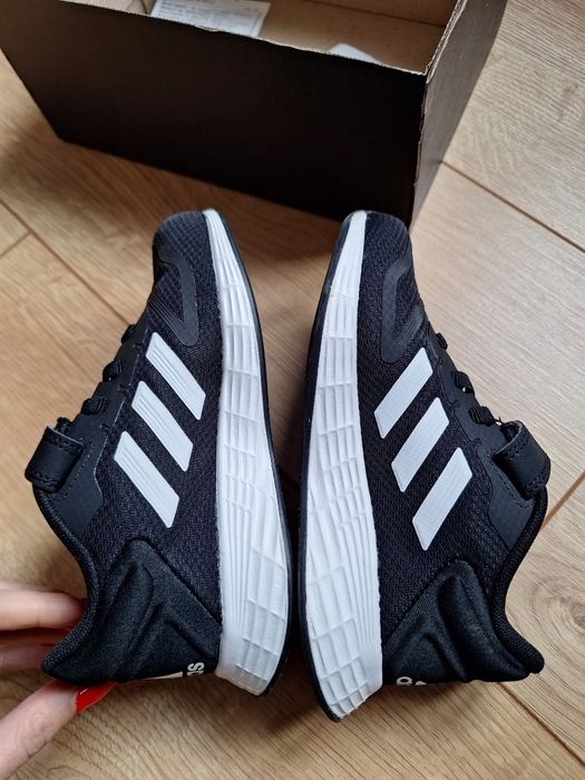 Маратонки Adidas