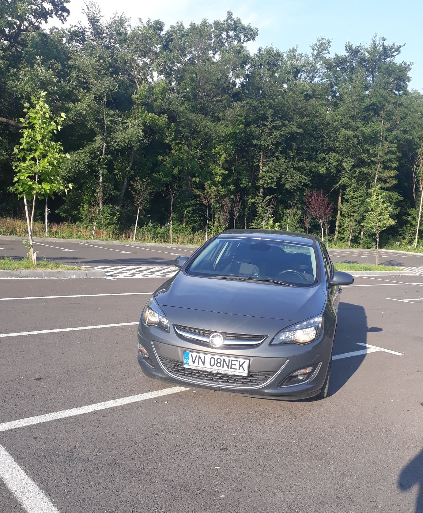 Opel Astra j Sedan