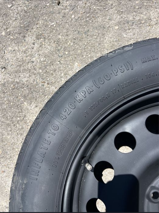 Резервна гума BMW X3 135/90/17