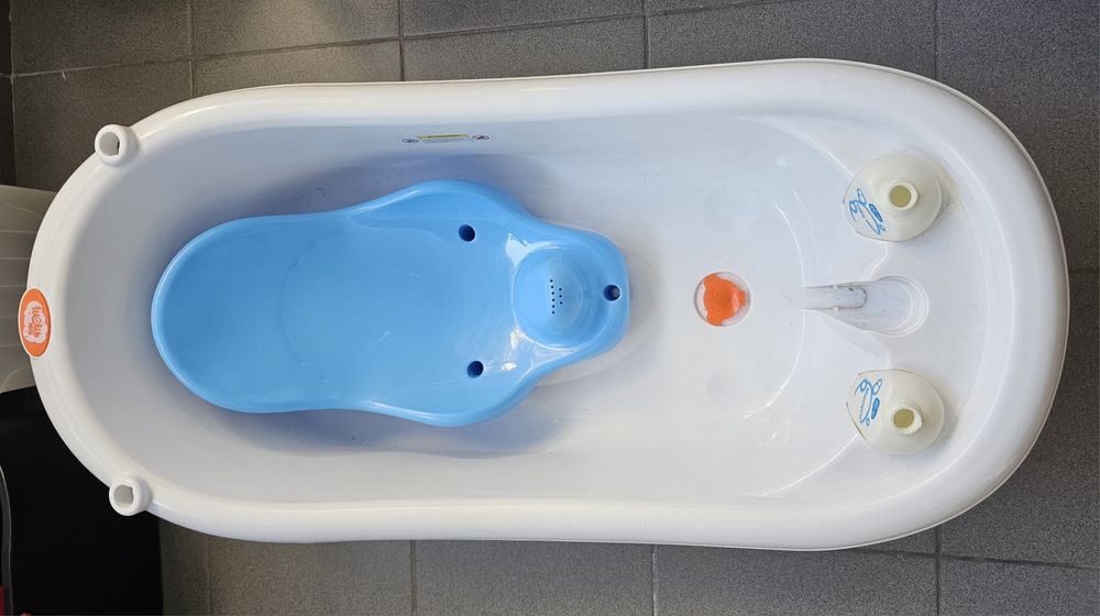 Cadita bebe si suport masa pentru înfasatt ikea