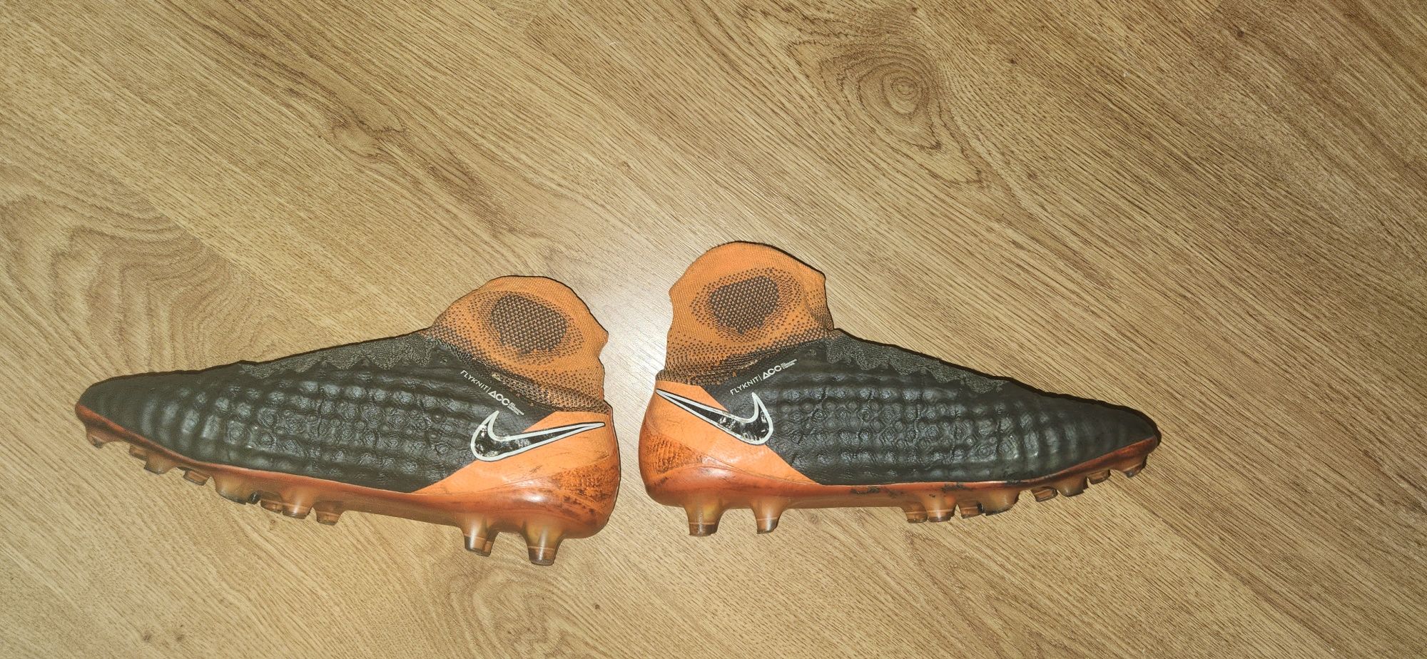 бутонки футболни обувки Nike Magista Acc 38,5 номер
