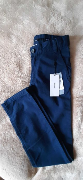 Boss нови дънки за момче 10г., 138см.