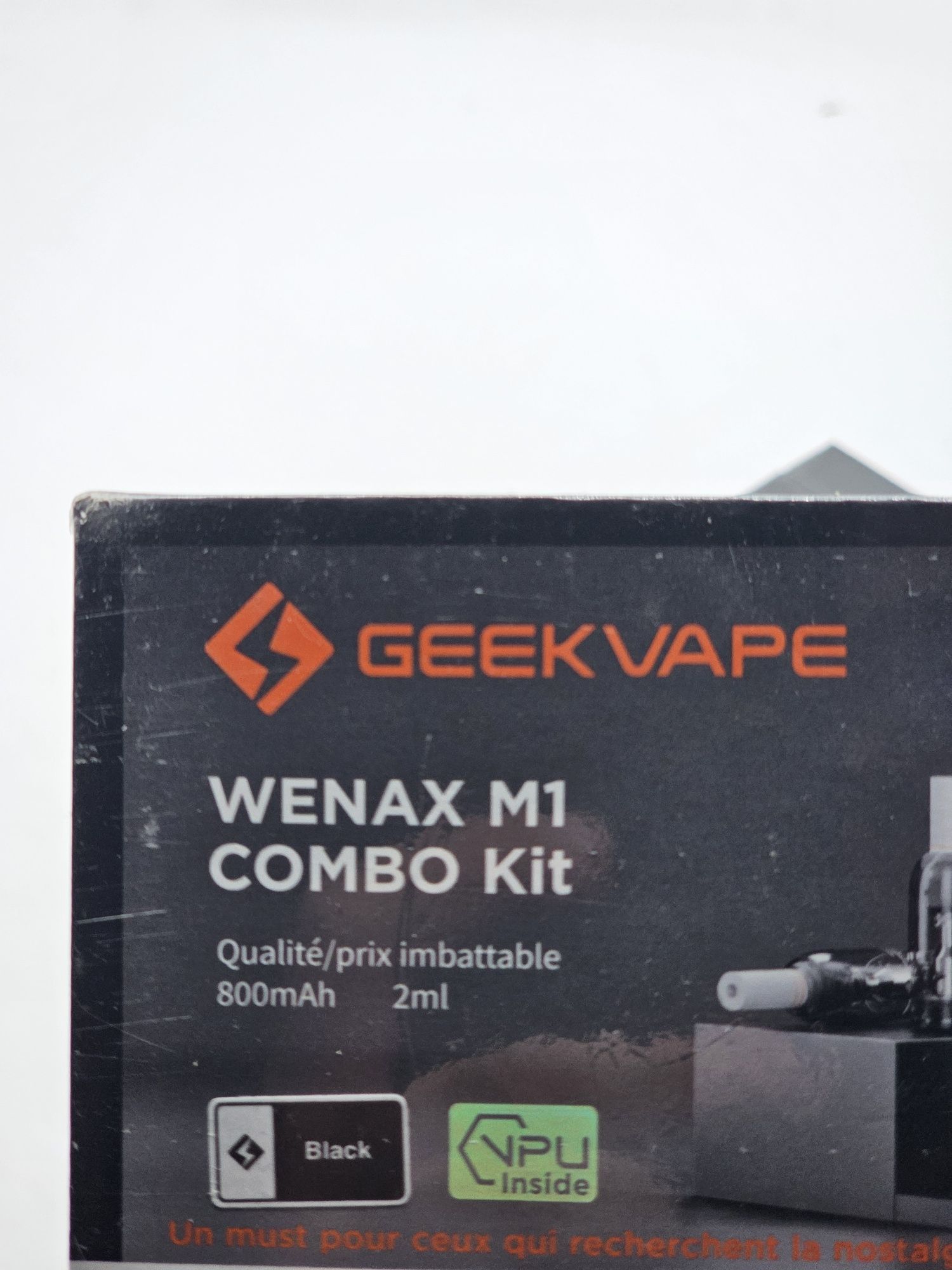 Pret pentru ambele bucati. Tigara electronica Wenax M1 Combo Kit - Bla