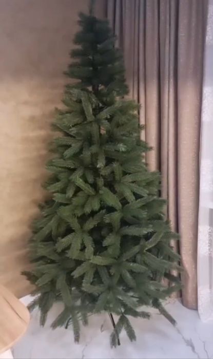 Продам искусственную ёлку