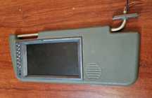 Parasolar auto cu monitor