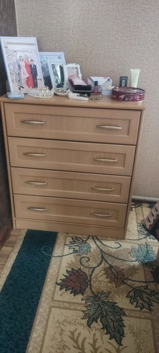 Комод б/у, в отличном состоянии