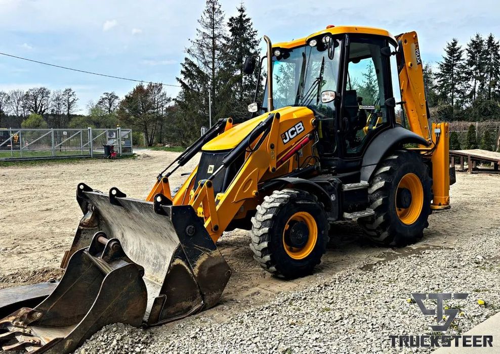 JCB 3CX Avans leasing de la 15% JCB 3CX 1.620h 95CP 4x4 JoyStick 2021