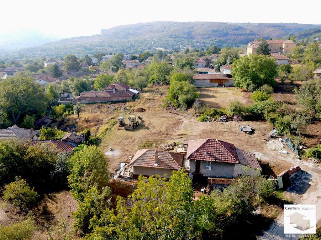 Продава се Къща в с. Самоводене, Област Велико Търново - 150 кв.м за 456 €/кв.м - Снимка #2