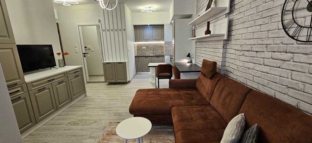 Продаваме Едностаен Апартамент Във Факултета.