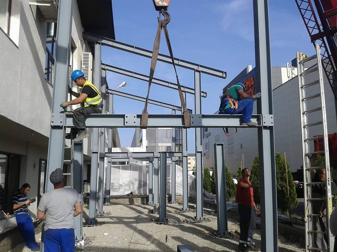 Vand hala metalica cu panouri Sandwich