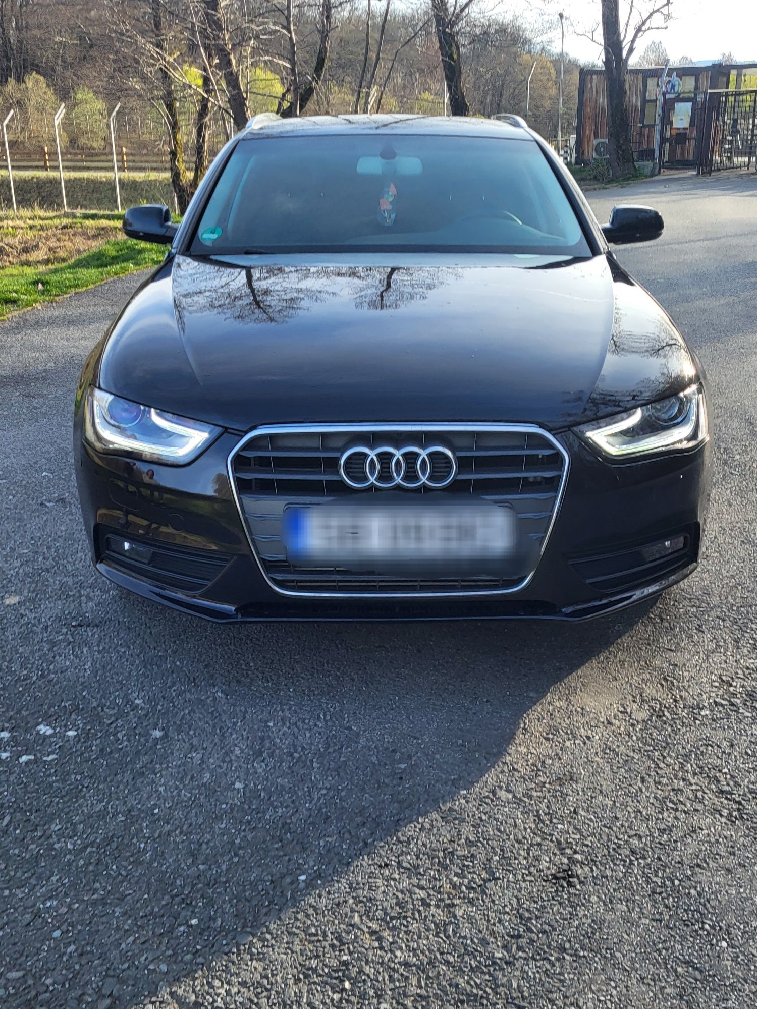 Audi a4 b8  2.0 diesel