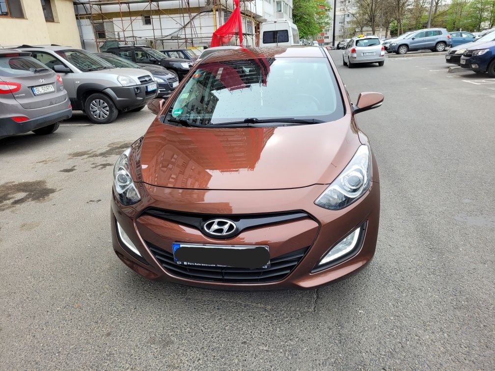 Hyundai I30 full-piele